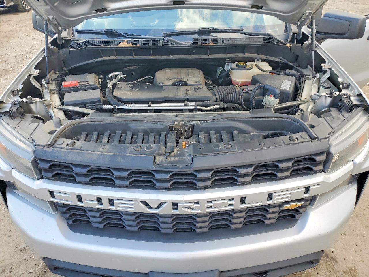 2020 CHEVROLET SILVERADO K1500 CUSTOM photo 11