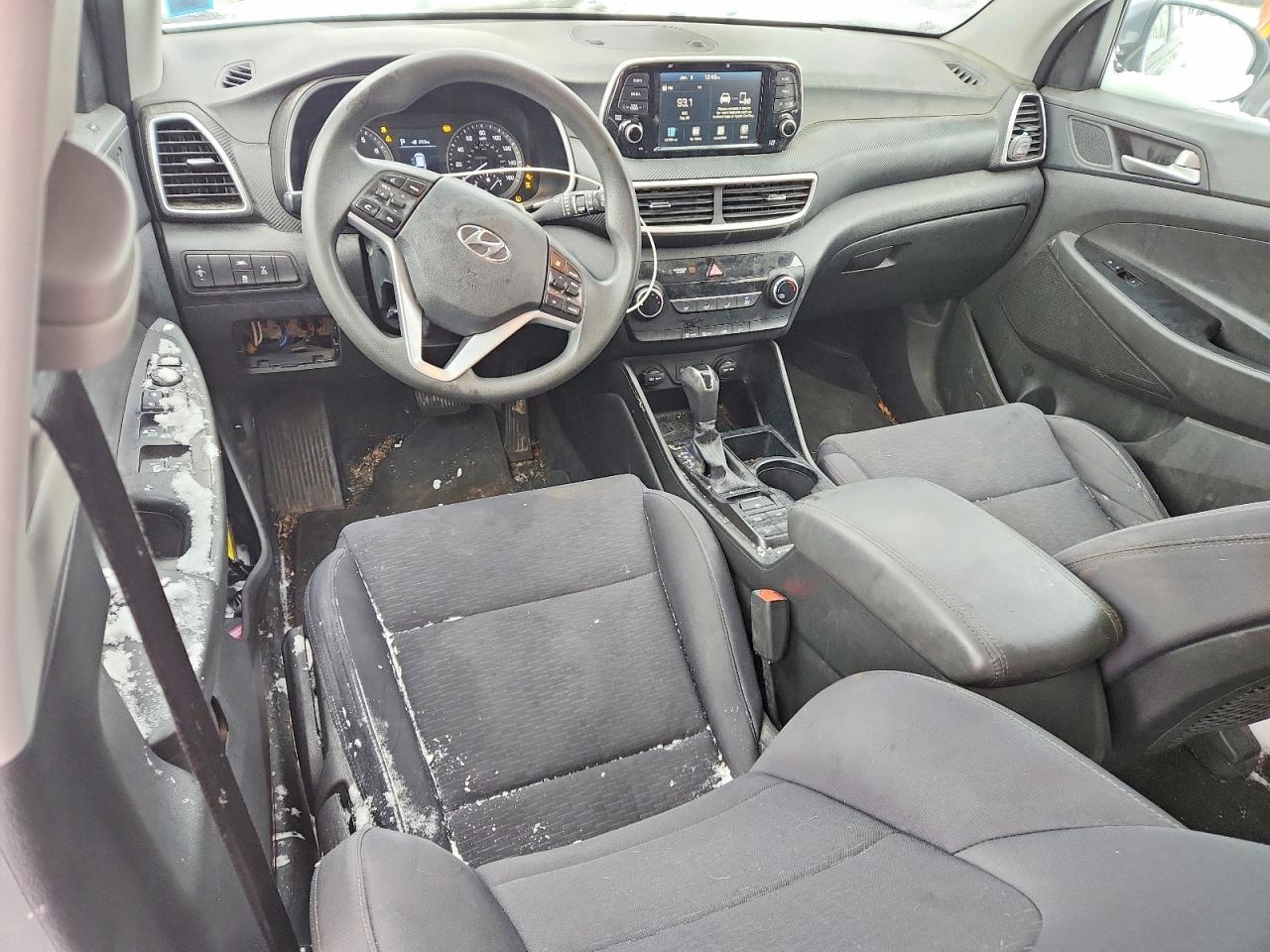 2021 HYUNDAI TUCSON SE photo 8