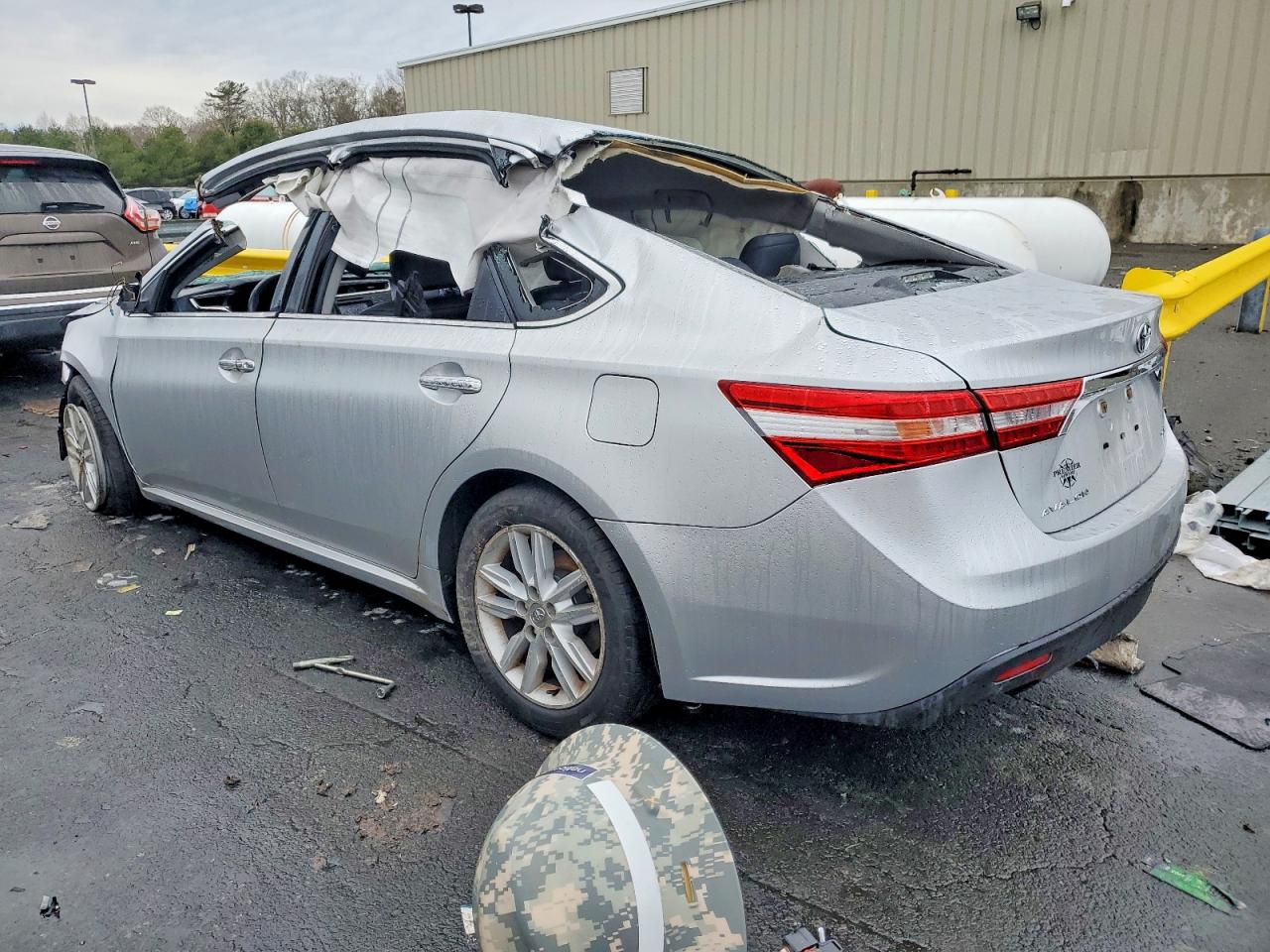 2013 TOYOTA AVALON BASE photo 3