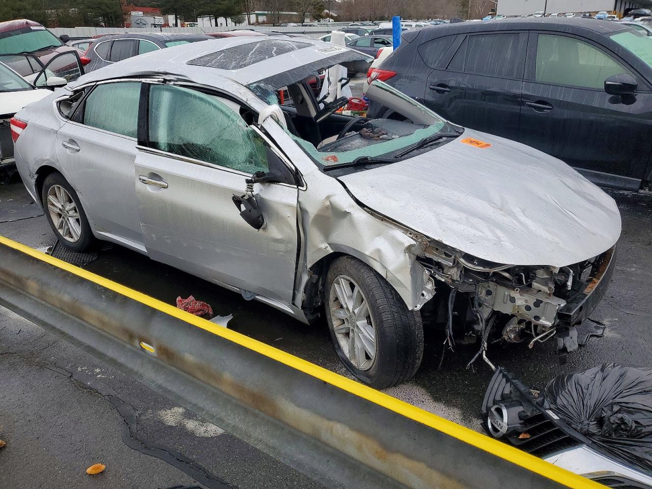 2013 TOYOTA AVALON BASE photo 7