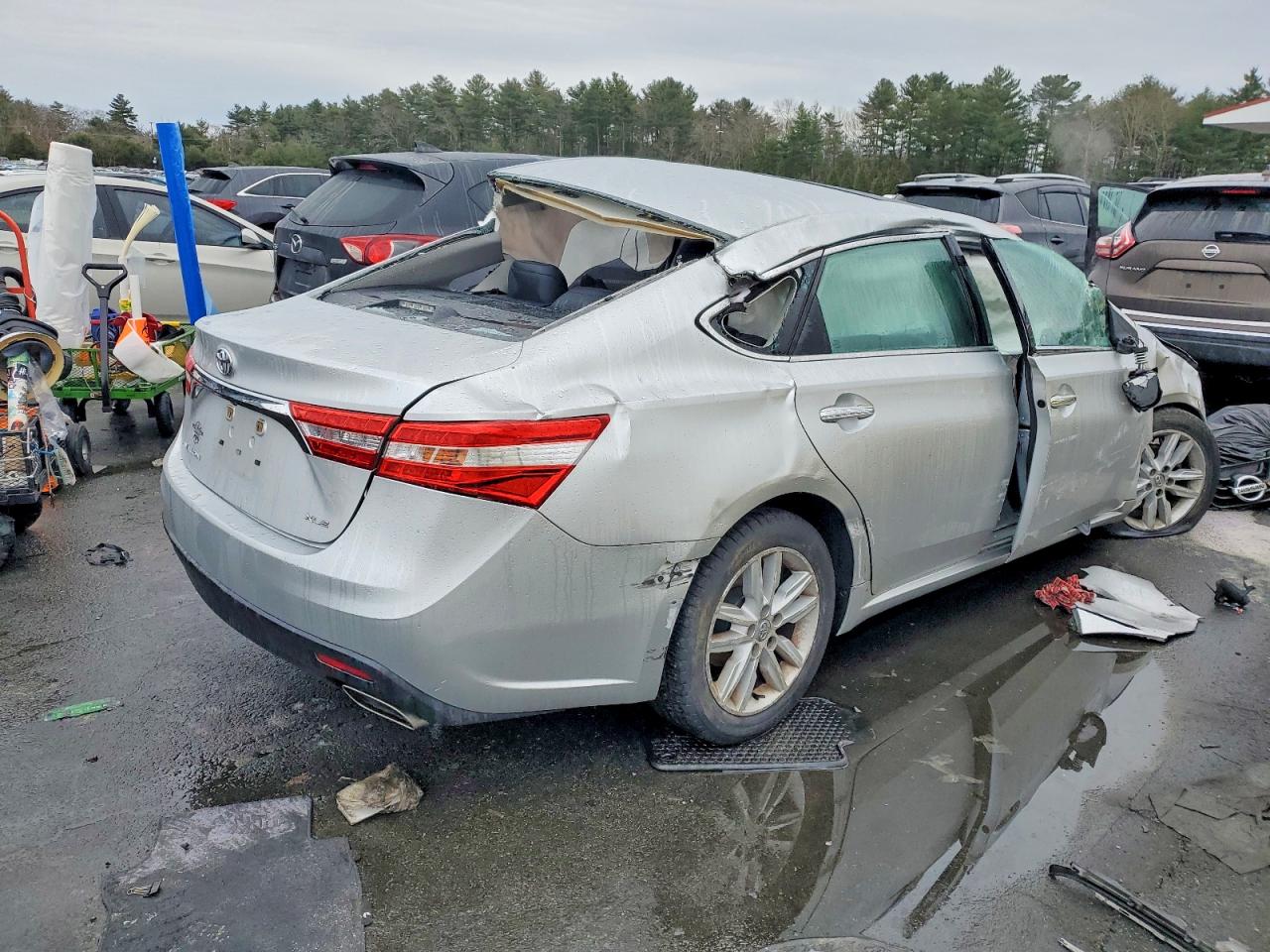 2013 TOYOTA AVALON BASE photo 5