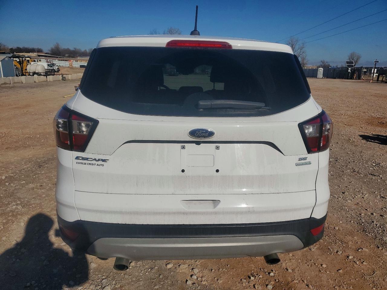 2017 FORD ESCAPE SE photo 6