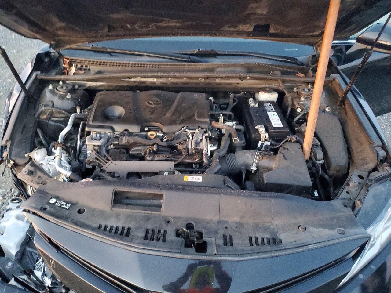 2019 TOYOTA CAMRY L photo 11