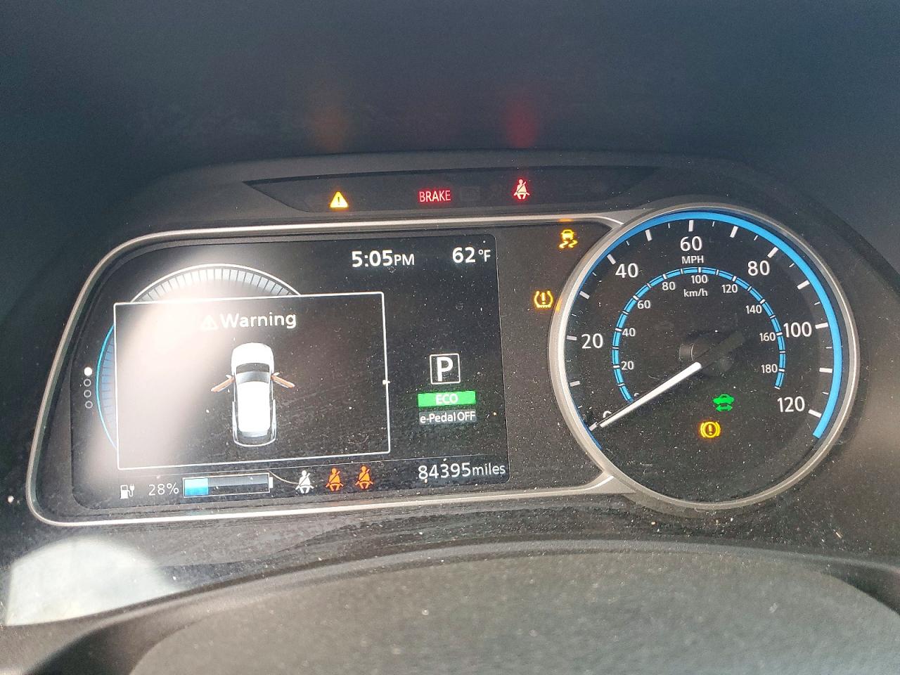 2022 NISSAN LEAF SV PLUS photo 9