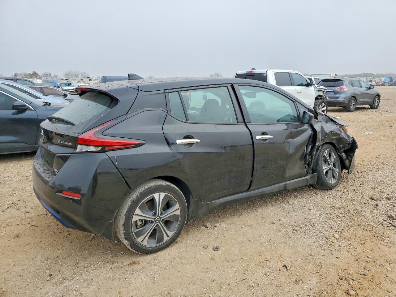 2022 NISSAN LEAF SV PLUS photo 3