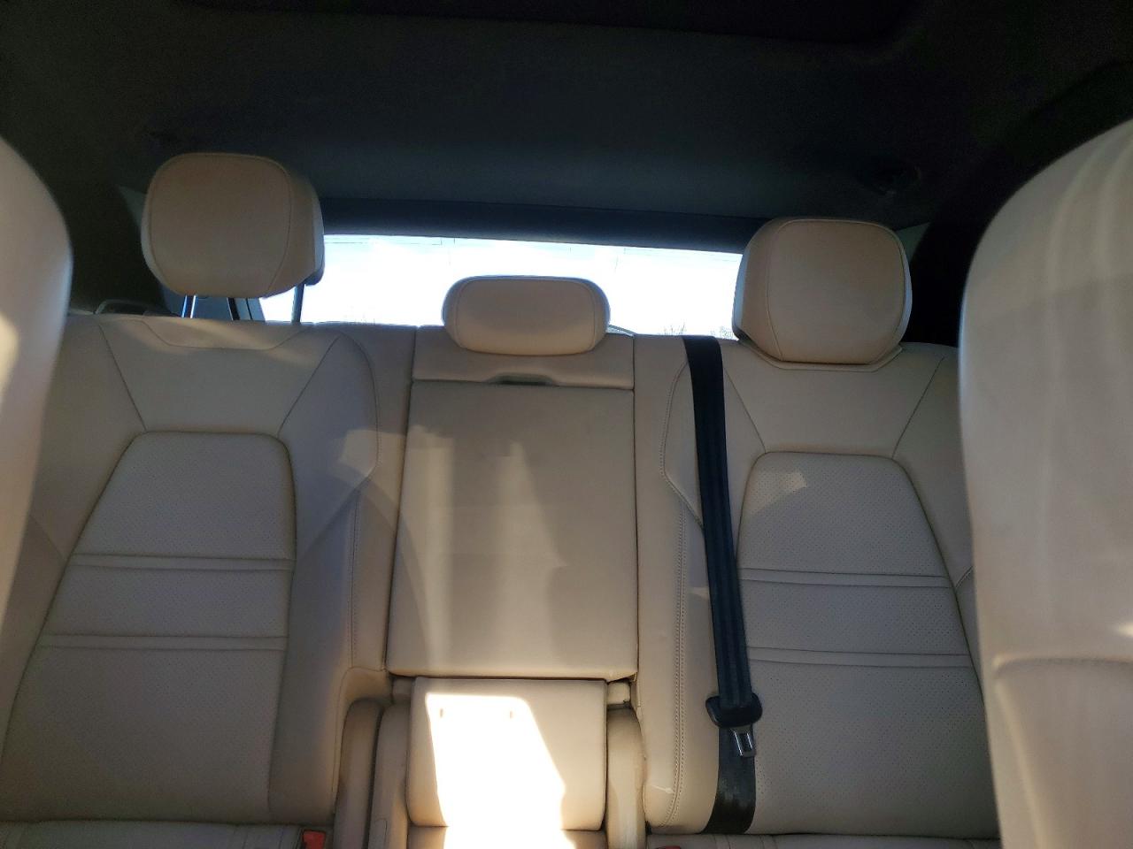 2019 PORSCHE CAYENNE photo 10