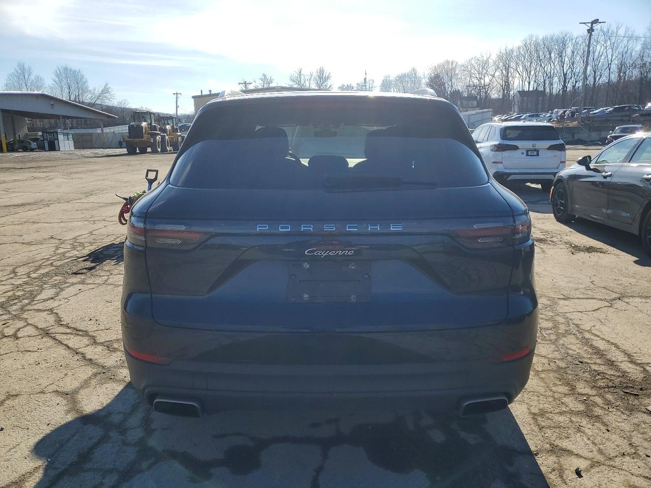 2019 PORSCHE CAYENNE photo 6