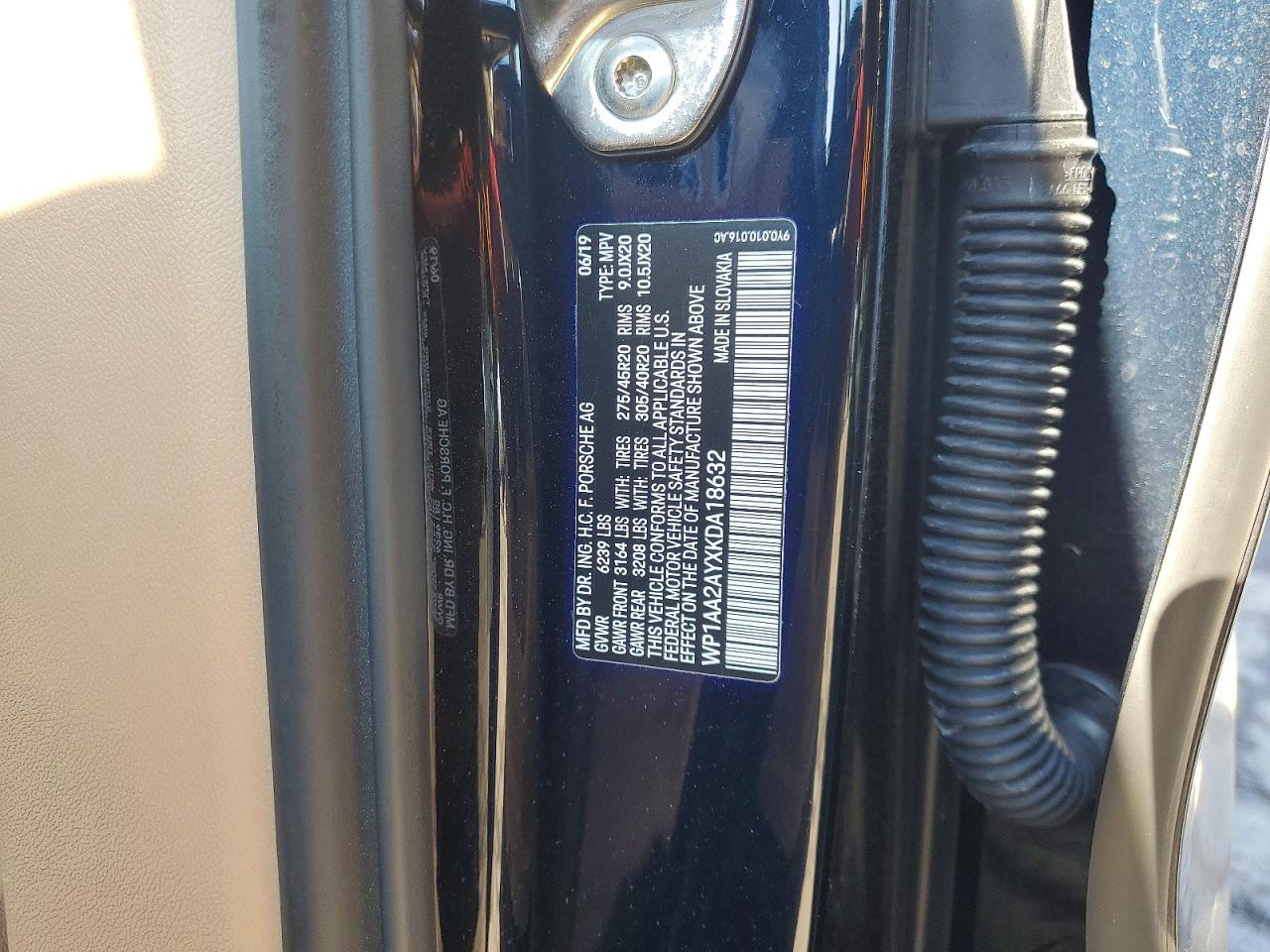 2019 PORSCHE CAYENNE photo 13