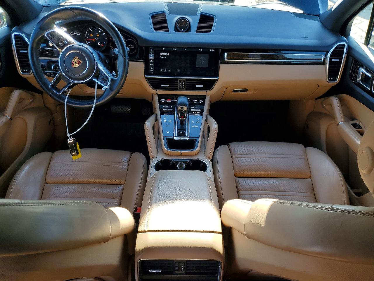 2019 PORSCHE CAYENNE photo 8