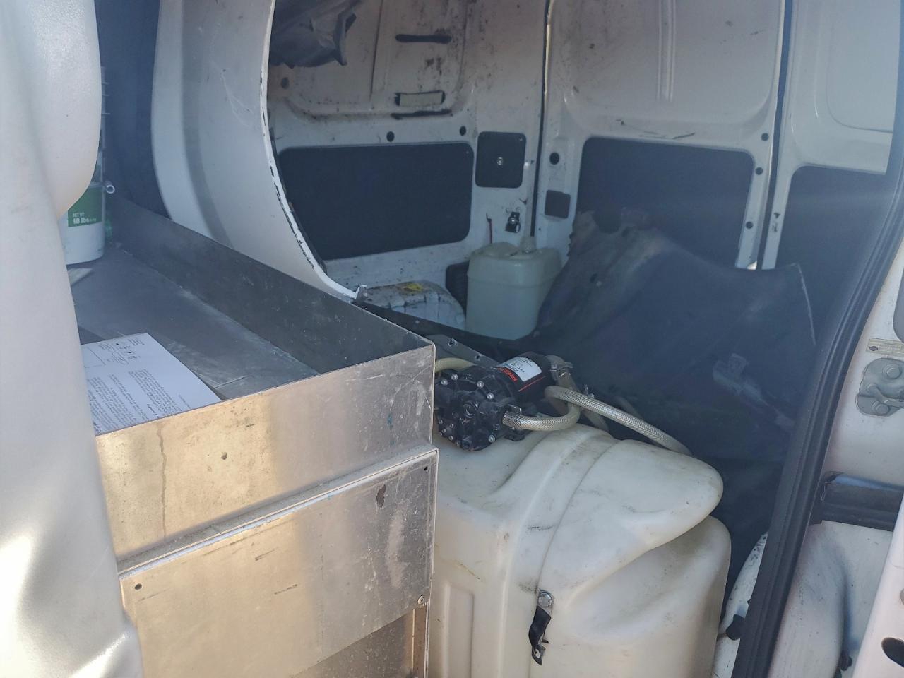 2015 CHEVROLET CITY EXPRESS LS photo 11