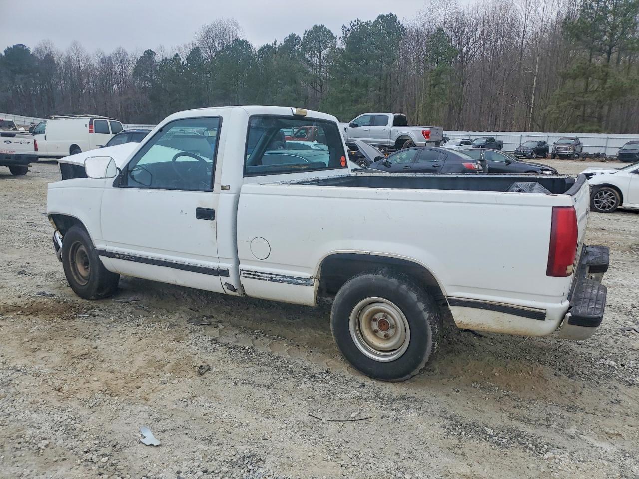 1990 CHEVROLET GMT-400 C1500 photo 2