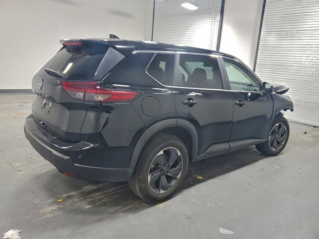 2025 NISSAN ROGUE SV photo 3