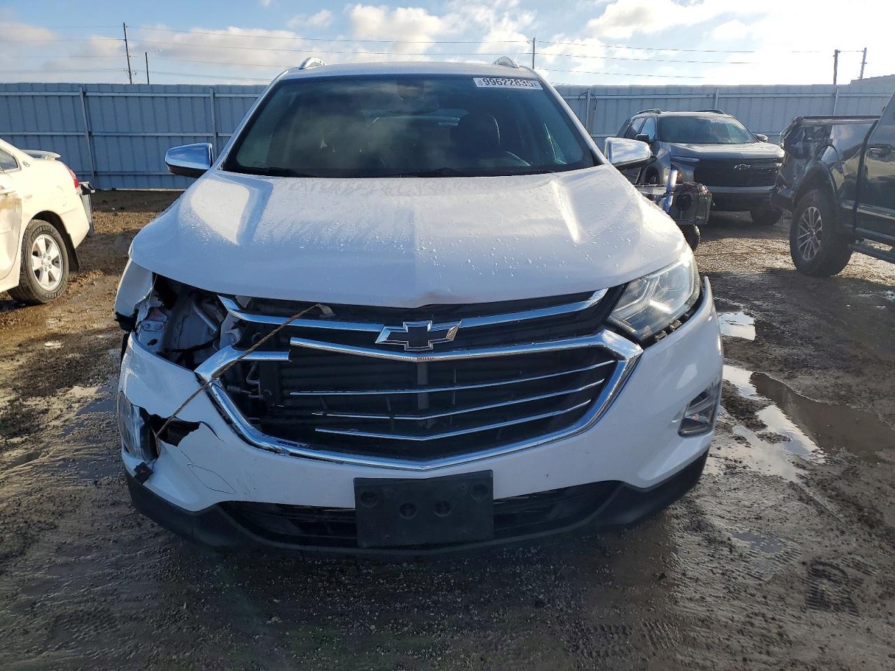 2018 CHEVROLET EQUINOX PREMIER photo 5