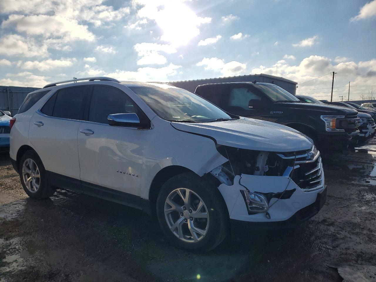 2018 CHEVROLET EQUINOX PREMIER photo 4