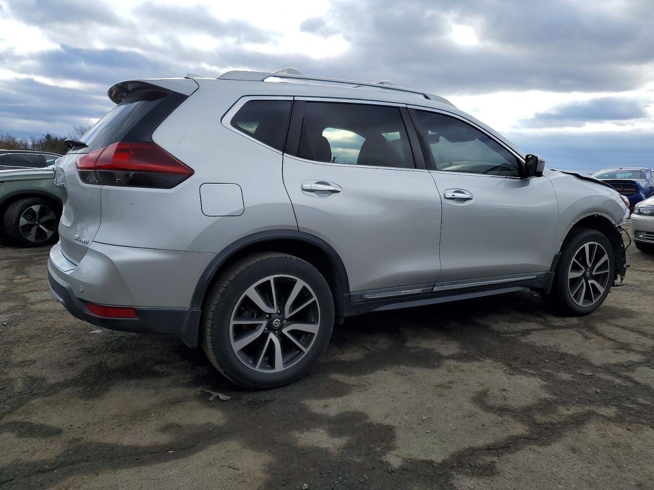 2019 NISSAN ROGUE S photo 3