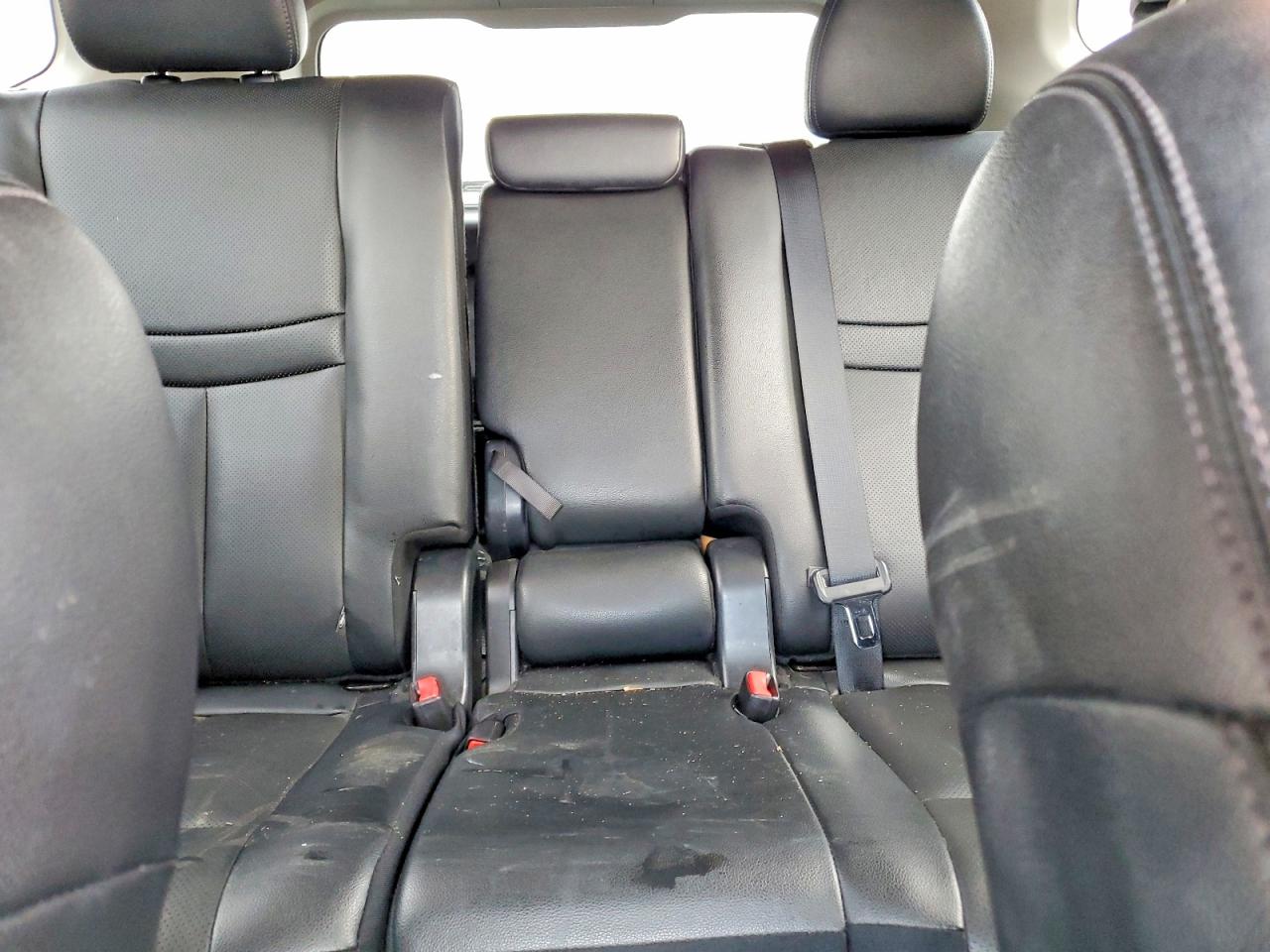 2019 NISSAN ROGUE S photo 10