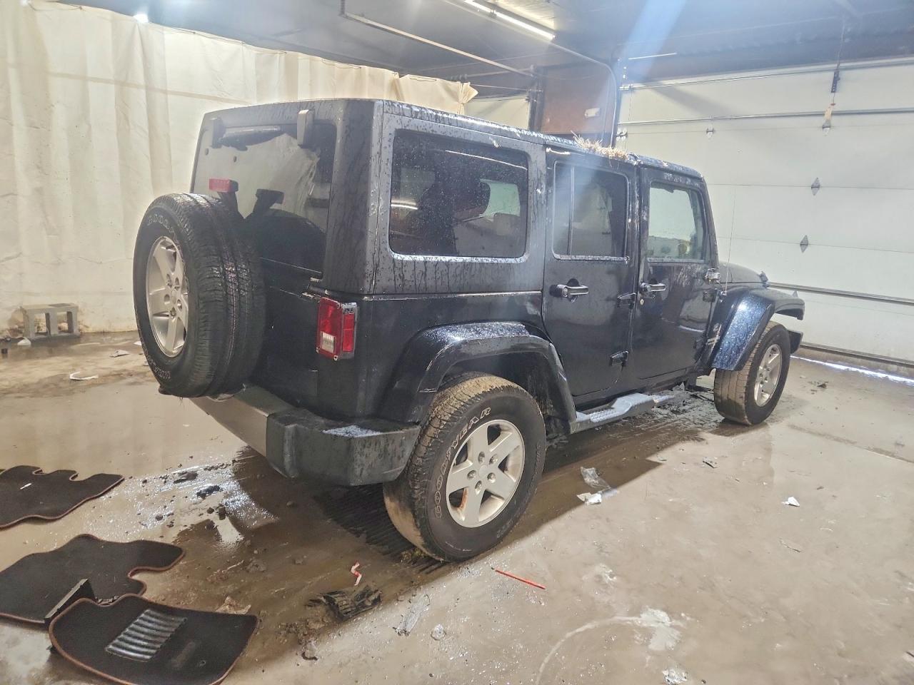 2011 JEEP WRANGLER UNLIMITED JEEP 70TH ANNIVERSARY photo 3
