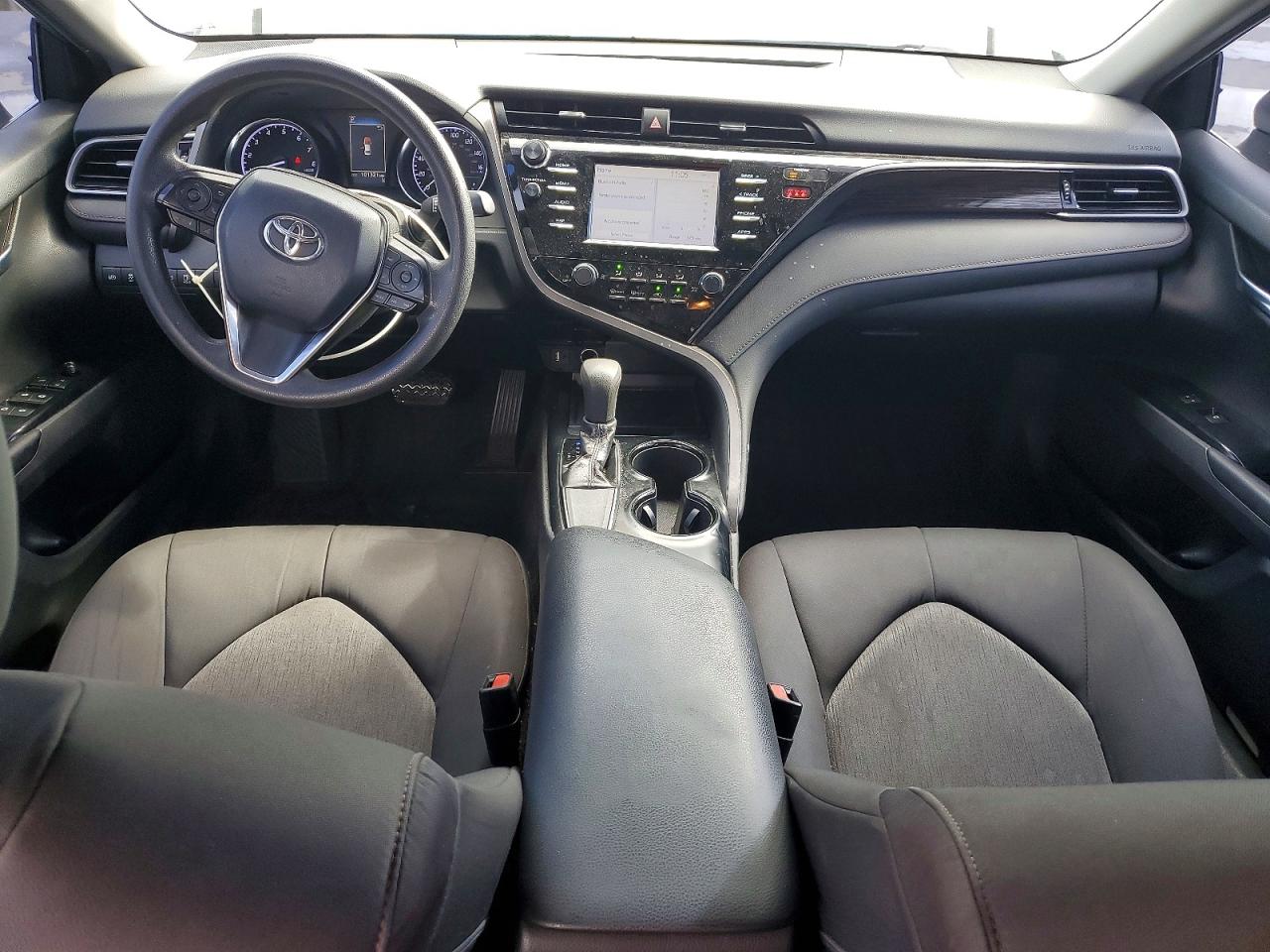 2019 TOYOTA CAMRY L photo 8