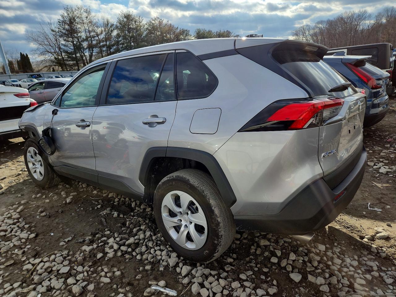 2024 TOYOTA RAV4 LE photo 2