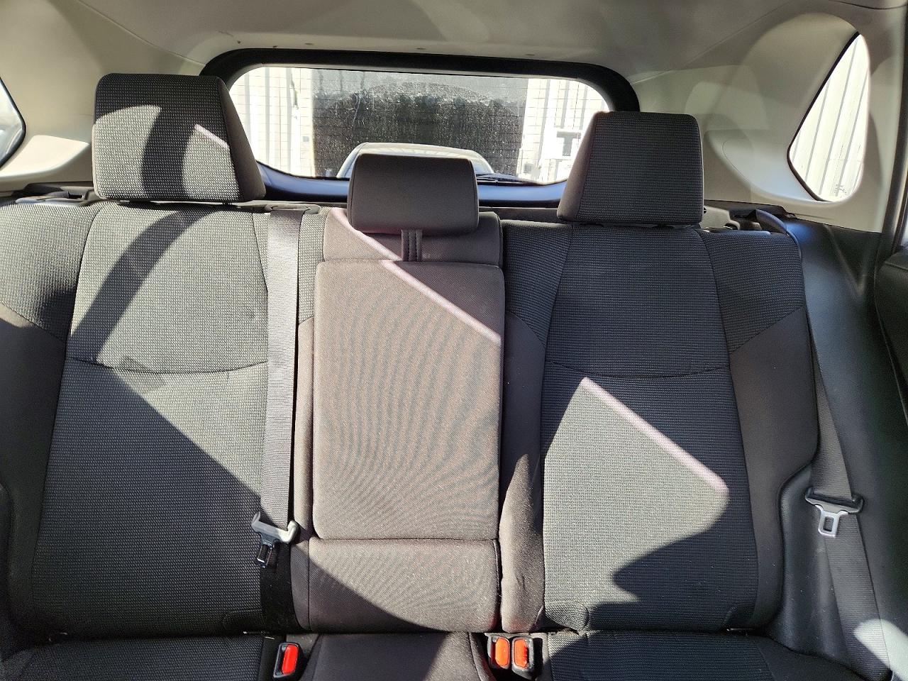 2024 TOYOTA RAV4 LE photo 10