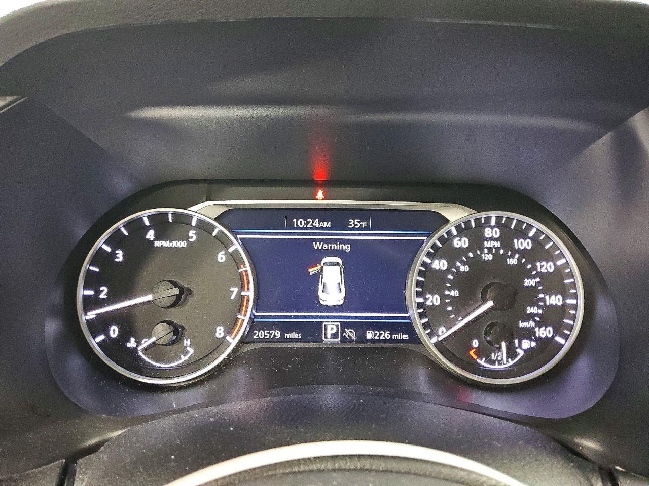 2025 NISSAN SENTRA SR photo 9