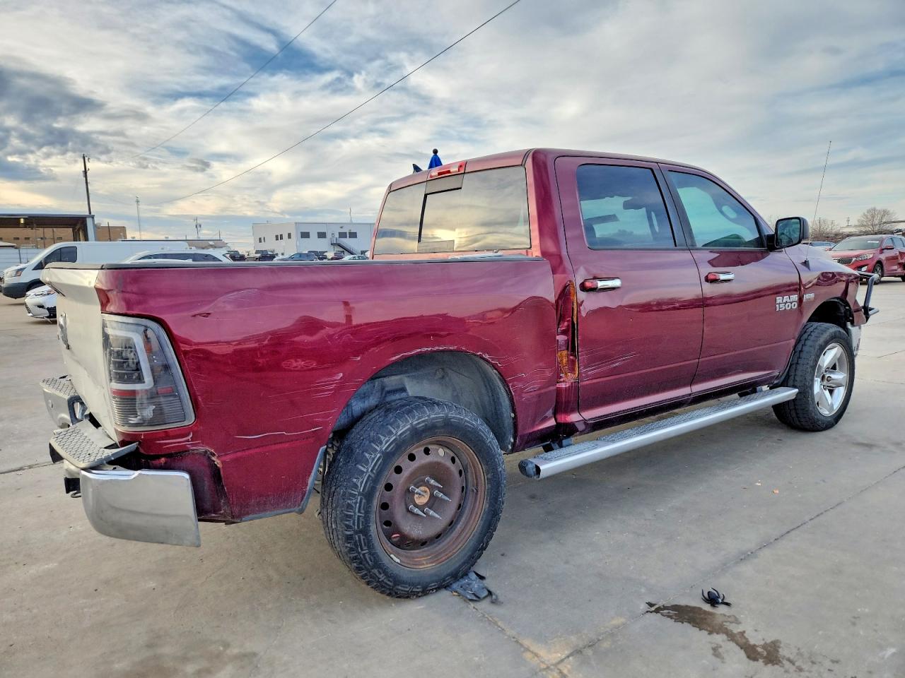 2016 RAM 1500 SLT photo 3