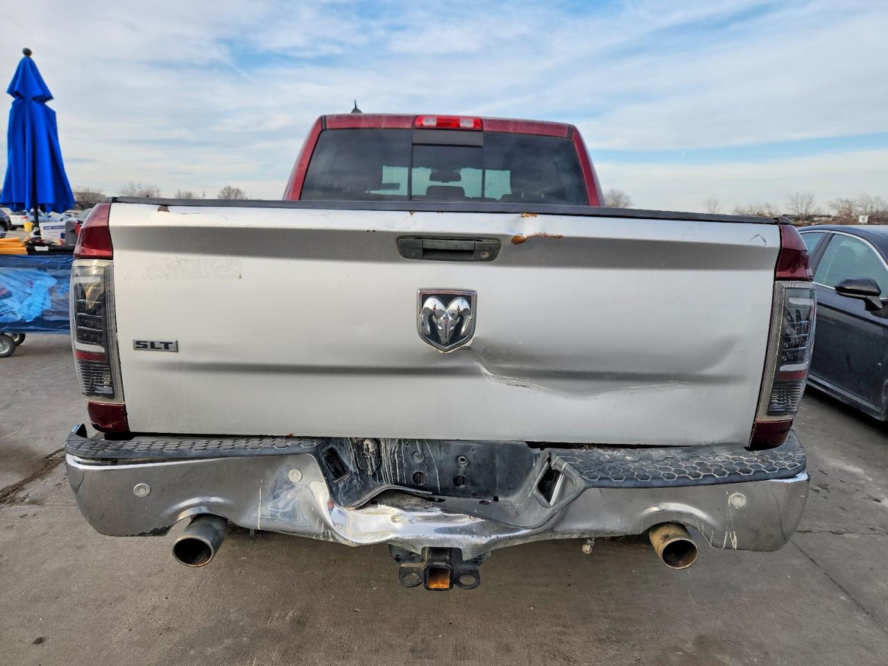 2016 RAM 1500 SLT photo 6