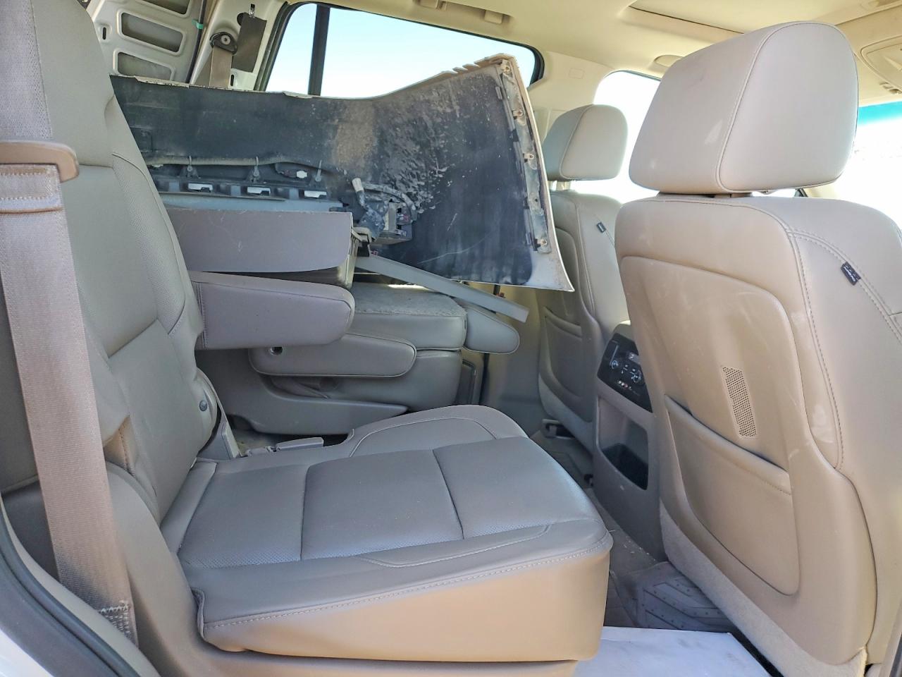 2015 CHEVROLET TAHOE K1500 LTZ photo 11