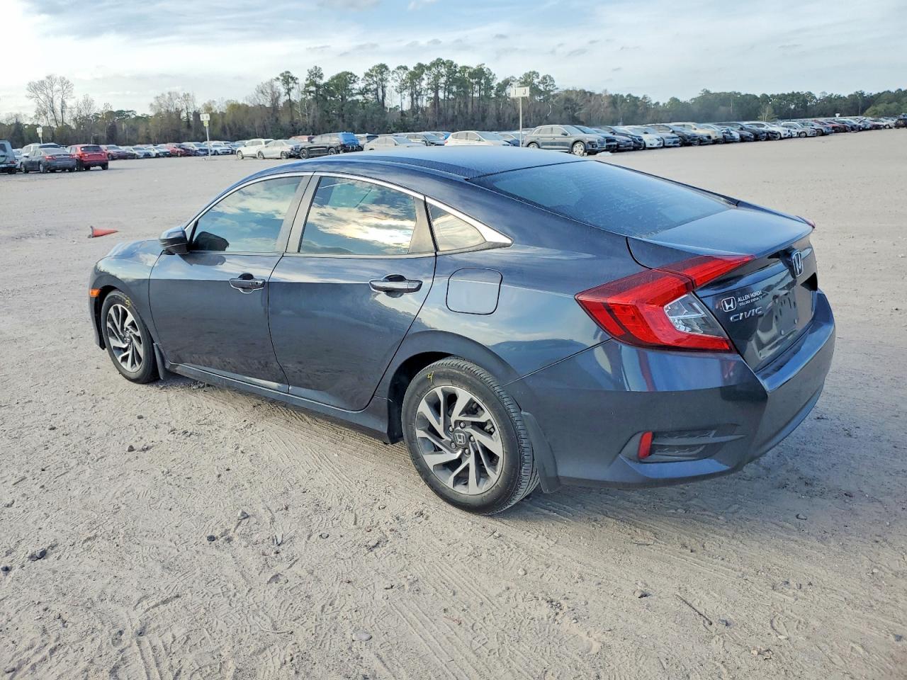 2016 HONDA CIVIC EX photo 2