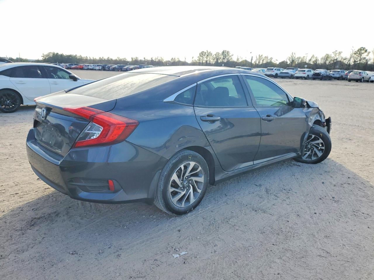 2016 HONDA CIVIC EX photo 3