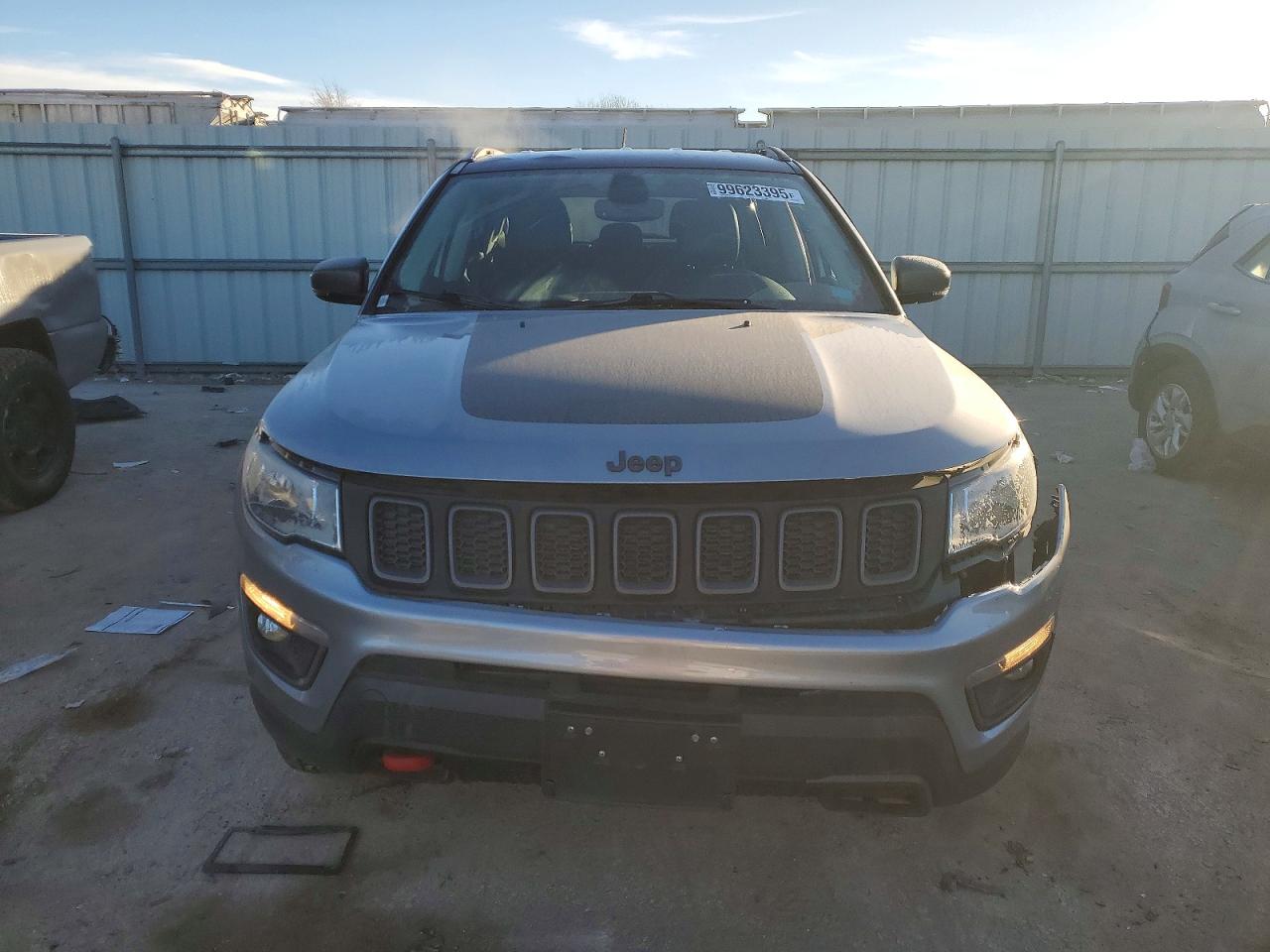 2019 JEEP COMPASS TRAILHAWK photo 5