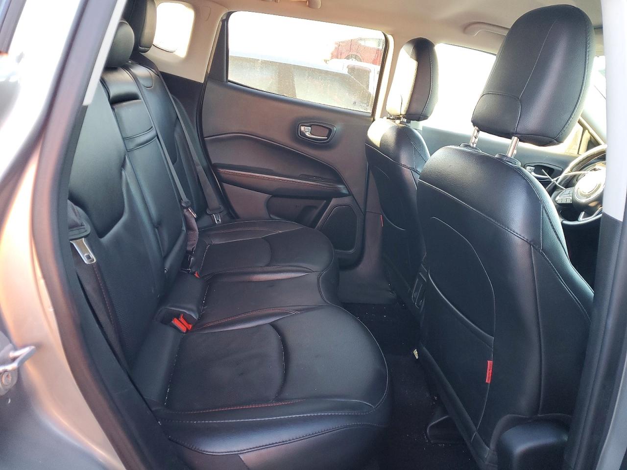 2019 JEEP COMPASS TRAILHAWK photo 11