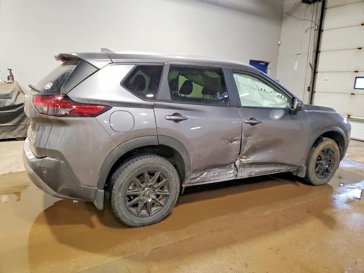 2023 NISSAN ROGUE SV photo 3