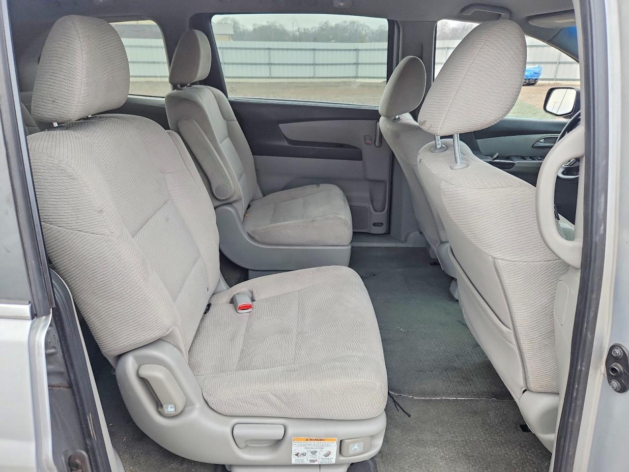 2012 HONDA ODYSSEY LX photo 11