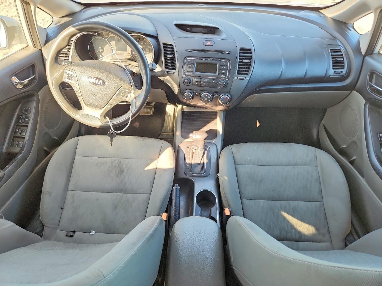 2015 KIA FORTE LX photo 8