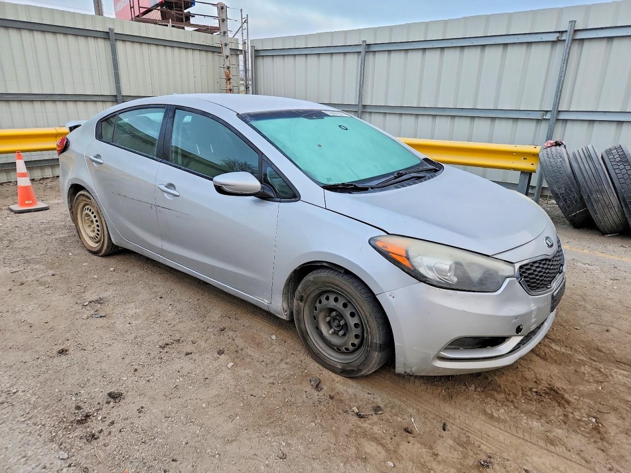 2015 KIA FORTE LX photo 4