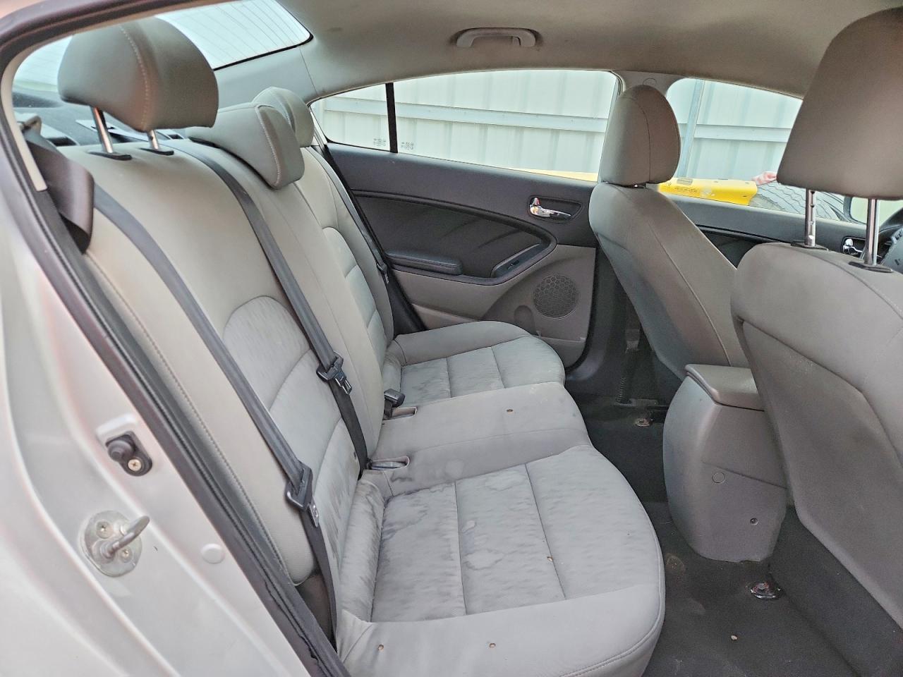 2015 KIA FORTE LX photo 10