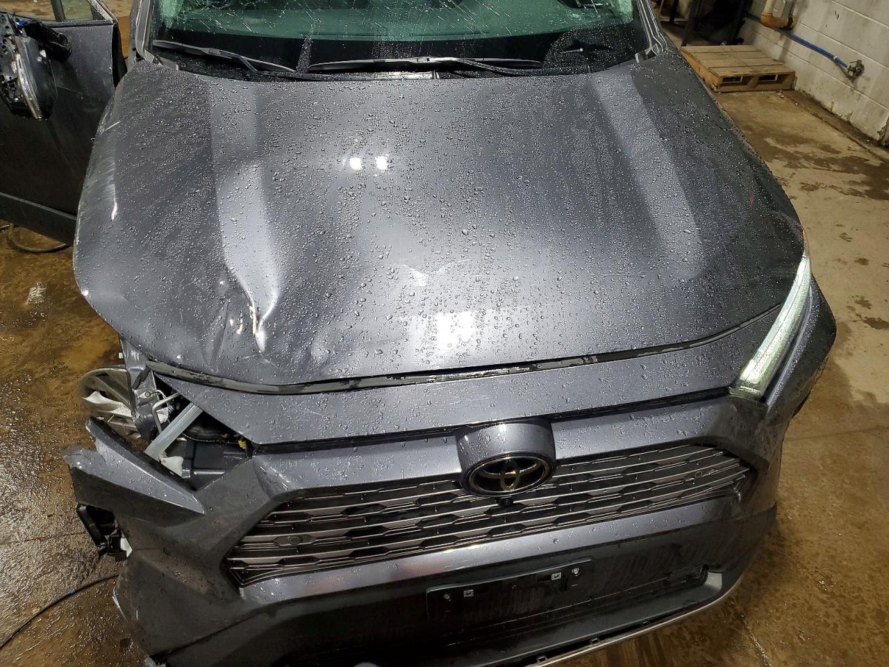 2024 TOYOTA RAV4 LIMITED photo 11