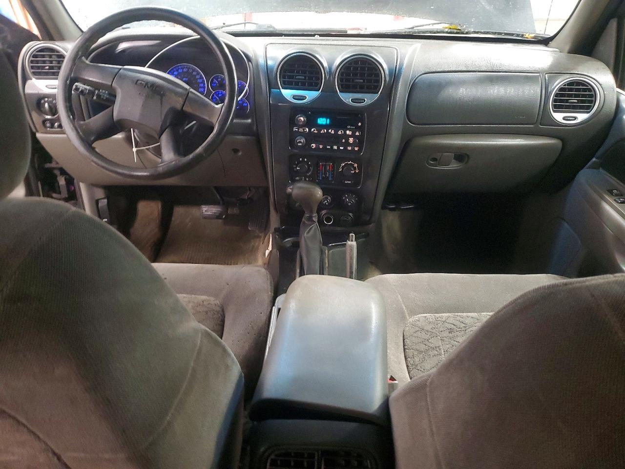2003 GMC ENVOY photo 8