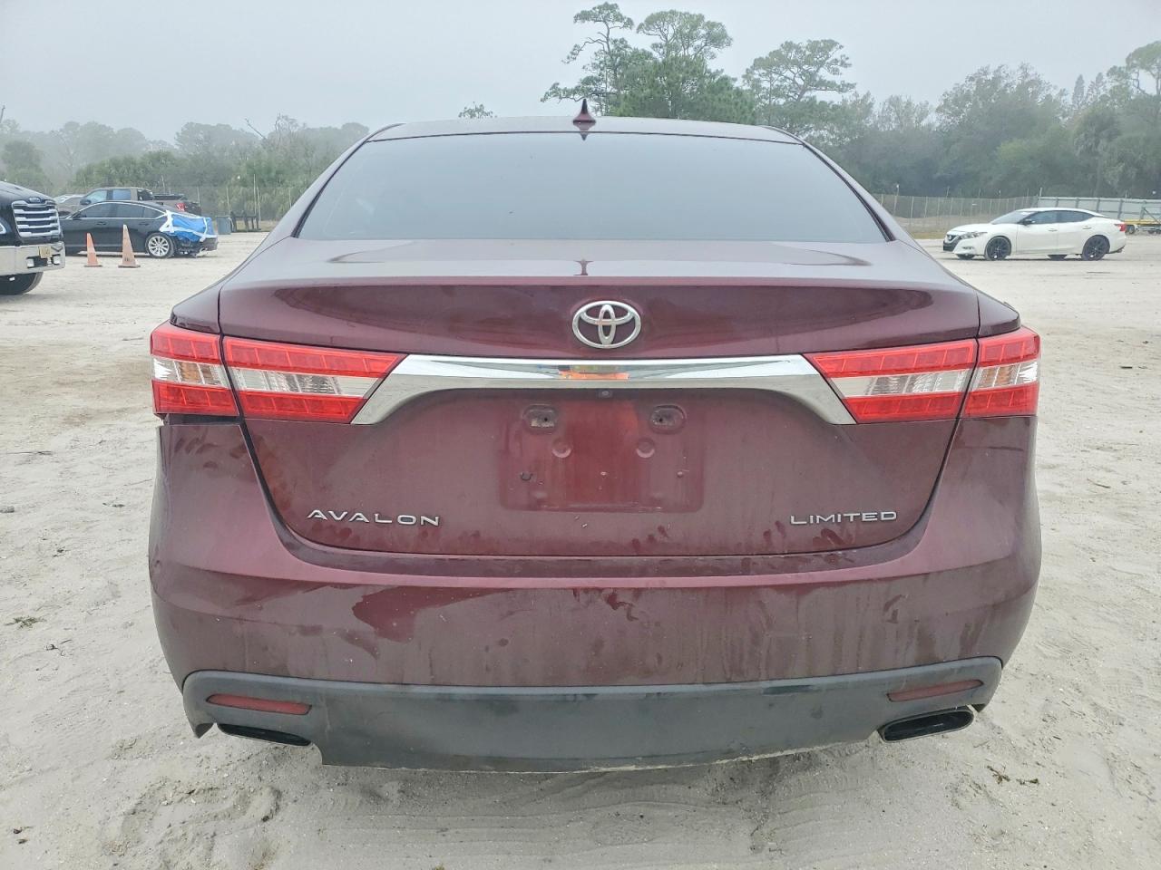 2013 TOYOTA AVALON BASE photo 6