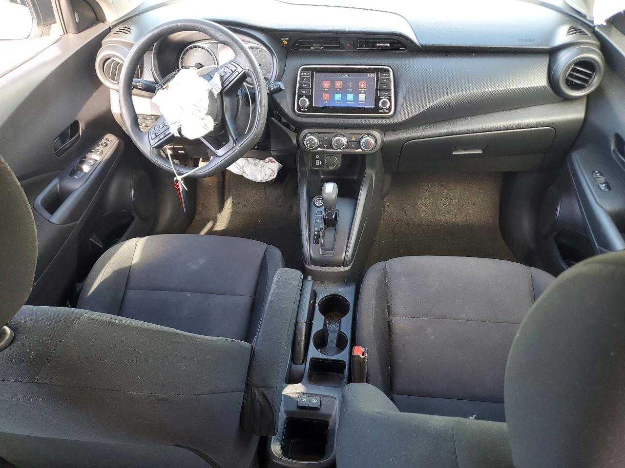 2023 NISSAN KICKS S photo 8