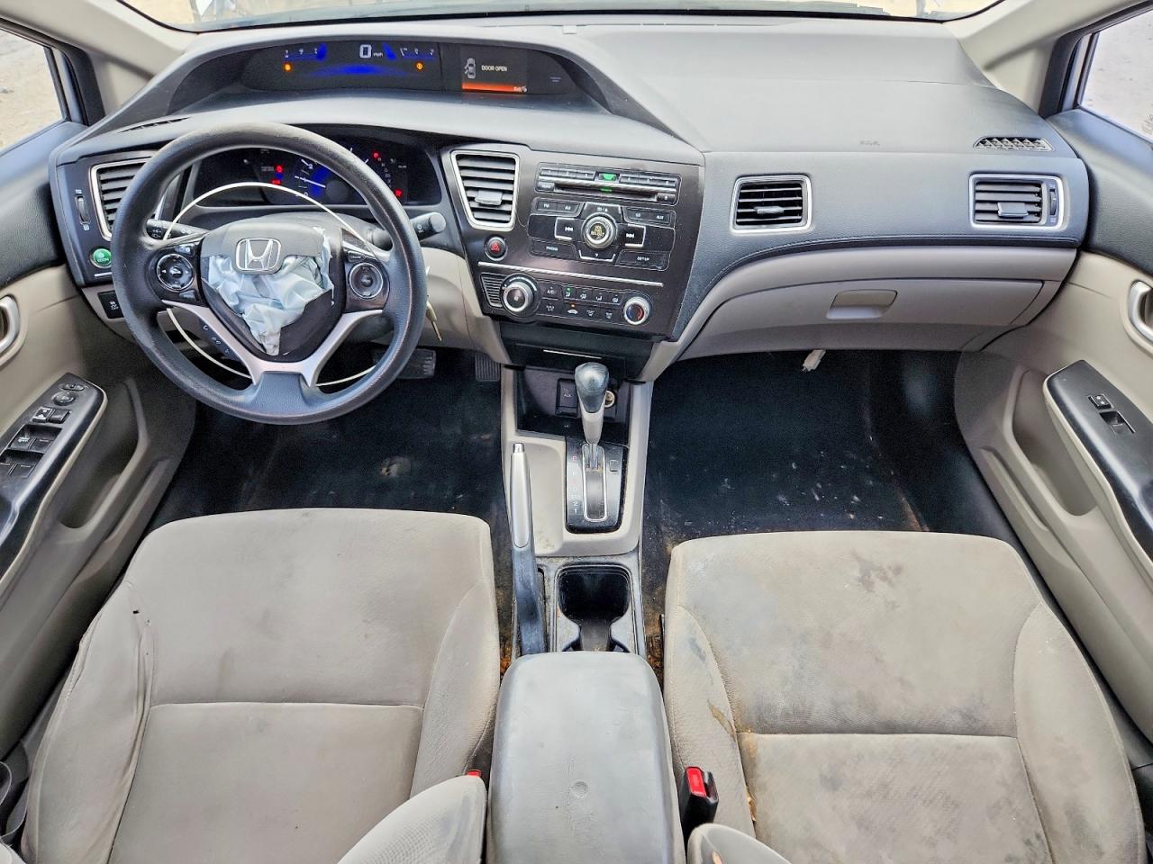 2013 HONDA CIVIC LX photo 8