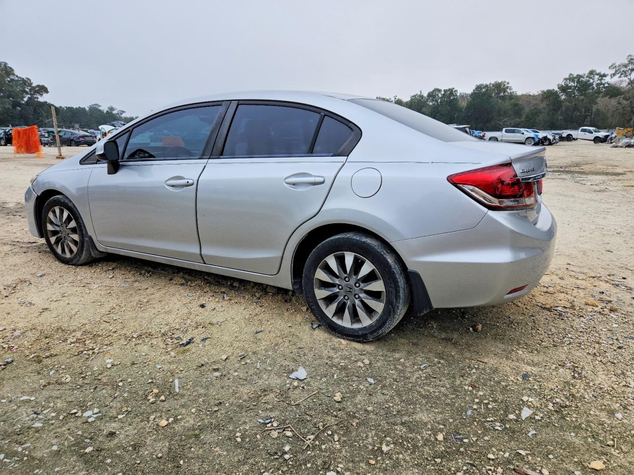 2013 HONDA CIVIC LX photo 2