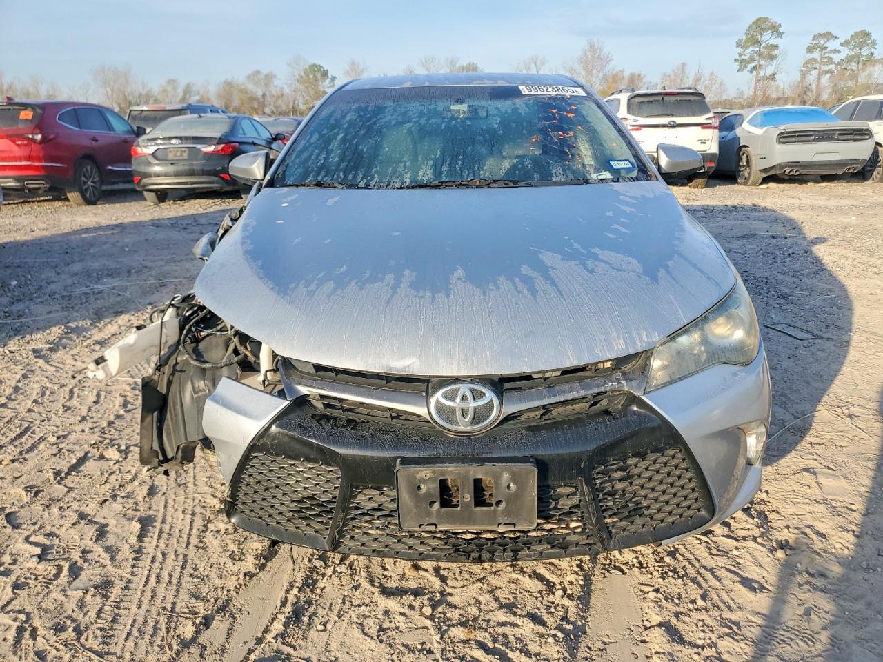 2016 TOYOTA CAMRY LE photo 5