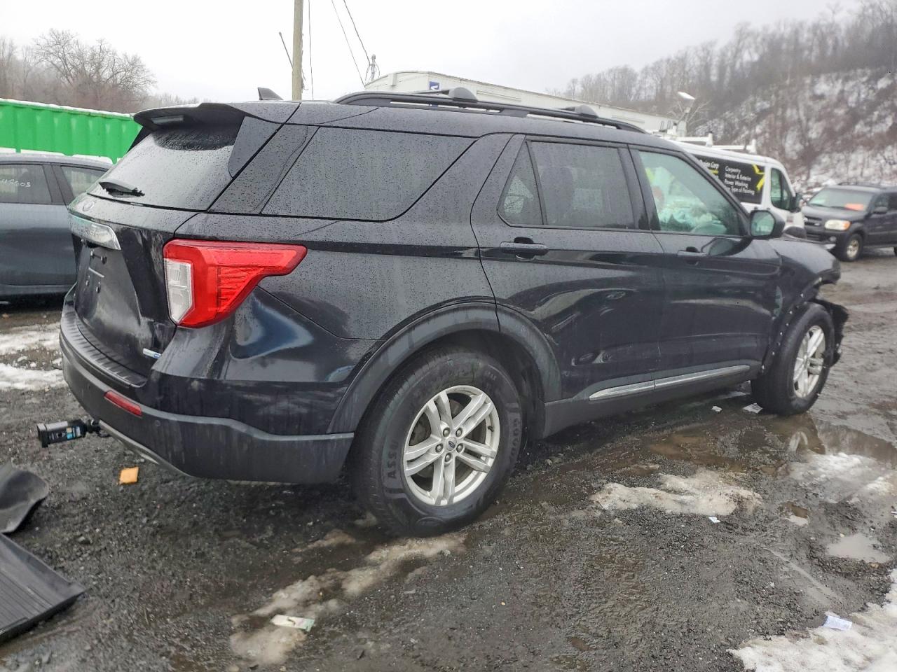 2020 FORD EXPLORER XLT photo 3