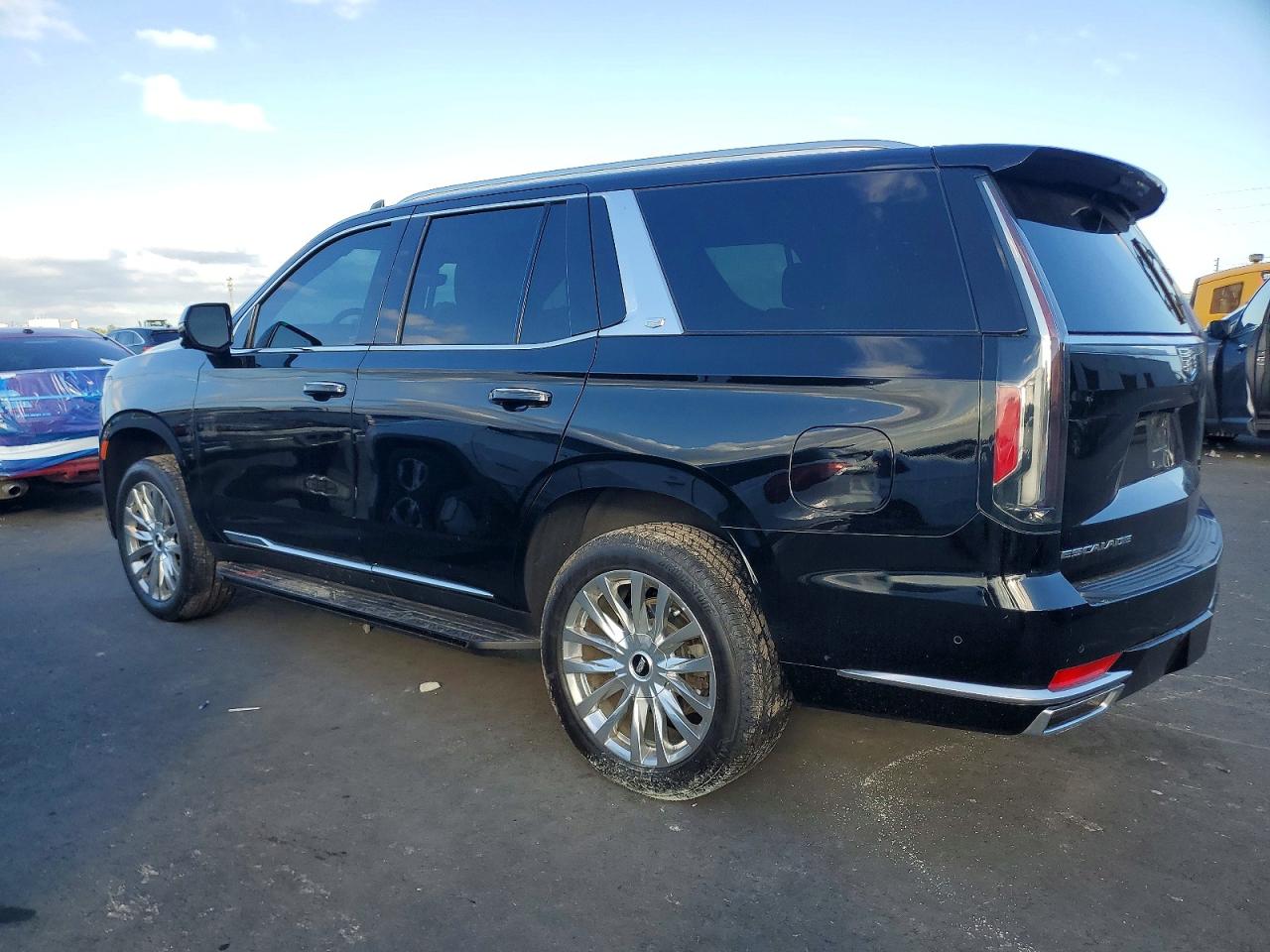 2021 CADILLAC ESCALADE PREMIUM LUXURY photo 2