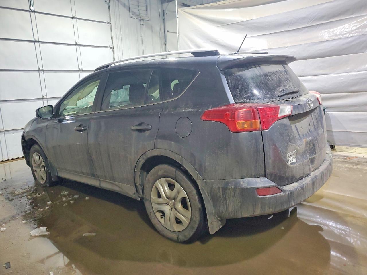 2014 TOYOTA RAV4 LE photo 2