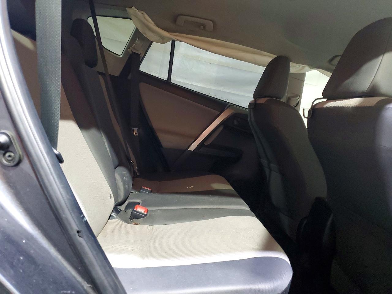 2014 TOYOTA RAV4 LE photo 11
