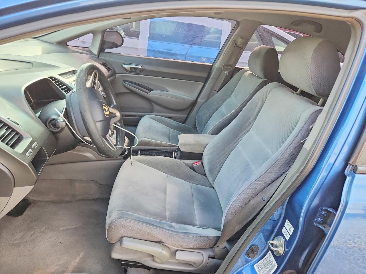 2010 HONDA CIVIC LX photo 7