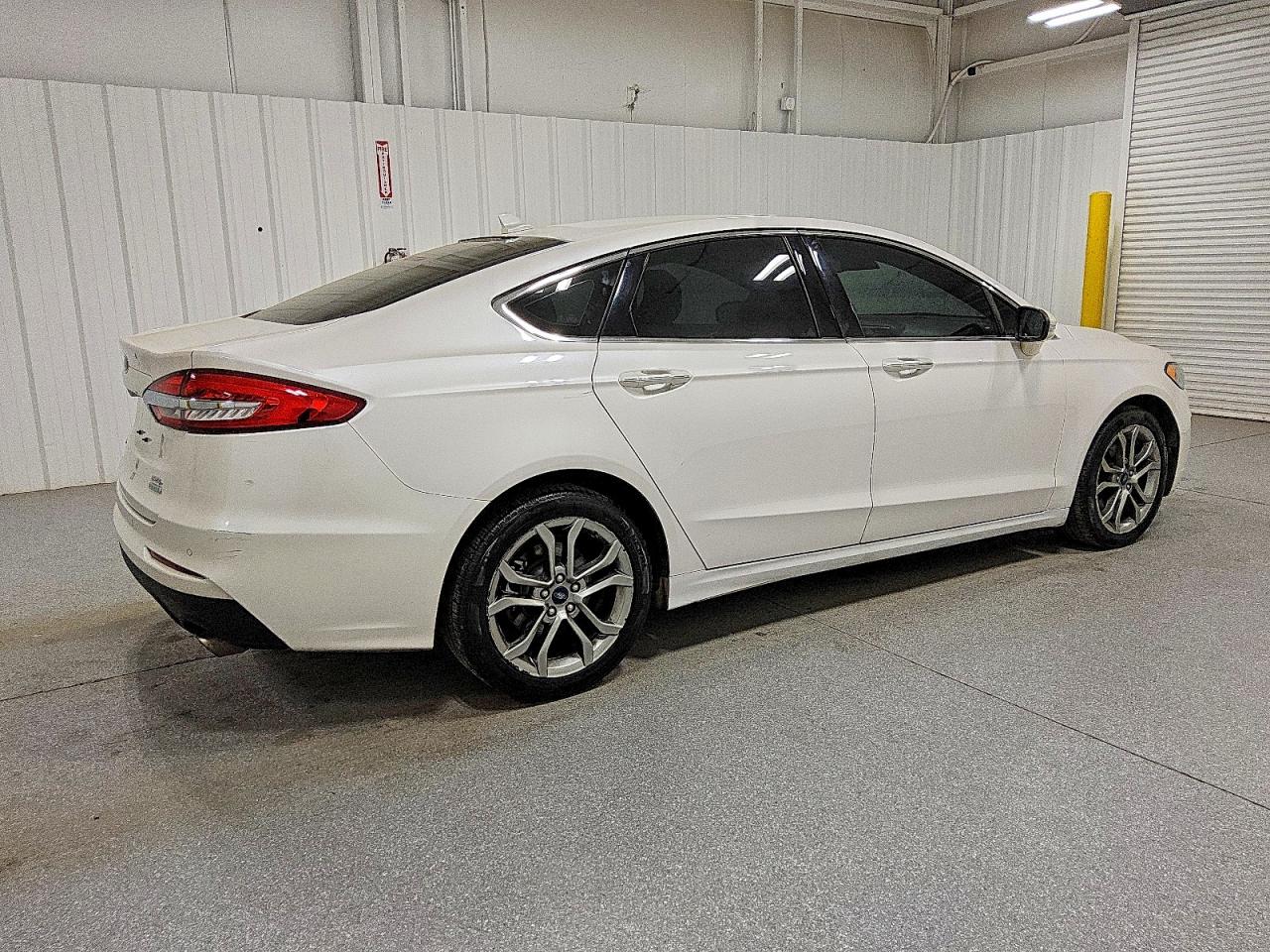 2019 FORD FUSION SEL photo 3